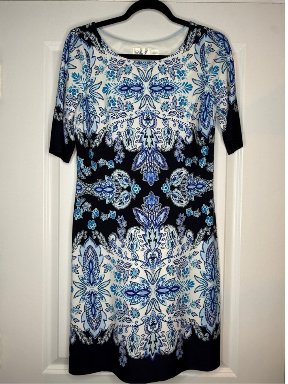 Eliza J Sz 6 Elegant blue and white paisley shift dress half sleeves | EUC - Picture 4 of 5